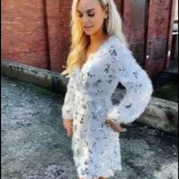 SFC long sleeved fuzzy sequin dress. XXL. New without tags!! - Picture 1 of 2